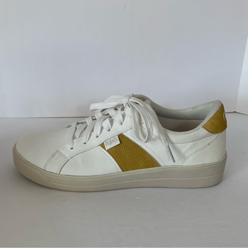 Ryka Viv Classic Sneaker - Picture 2 of 10